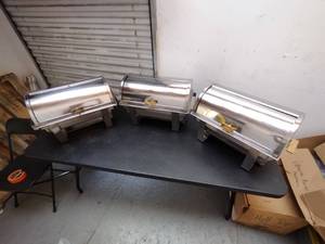 lot 154 image: (3)&nbsp8 Qt.&nbspStainless Steel Roll-top Buffet Chafers includes a shallow chafing pan and a set of sterno holders