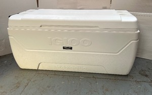 lot 83 image: White Igloo Maxcold 150-quart cooler. &nbsp248-can capacity