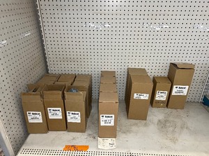 lot 92 image: Bobcat parts Element kits 7414581 Spin-On 6668819 Fuel filters 7400454 Air filter 6690907 Element 7024037