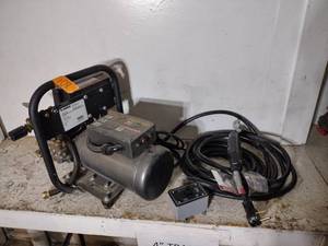 lot 108 image: Landa cold water pressure washer