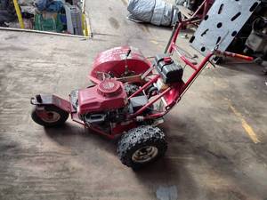 lot 158 image: TURF TEQ Power Edger Powered by Honda GX390 engine