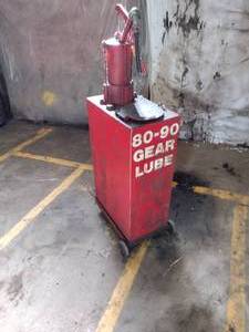 lot 66 image: Portable caddy for 80-90 Gear Lube pump system.