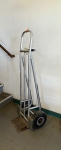 lot 126 image: Valley Craft Single-Pin Keg Hand Truck Dolly