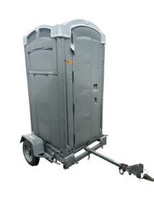 lot 3 image: 2016 Trailer With Port-a-potty