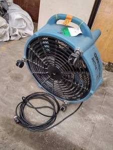 lot 213 image: Dri-Eaz Studebaker AirPath Fan