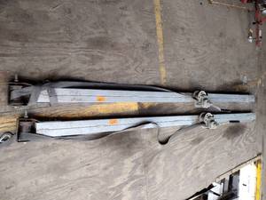 lot 211 image: 2 Shelby Trailer Hoists Model 5351