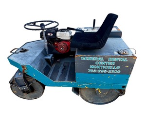 lot 5 image: Asphalt Roller 1 ton static. 28 wide drums.