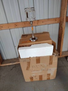 lot 254 image: (11) 13  Crystal votive holder stands
