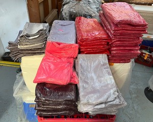 lot 256 image: Cloth napkins & table runners