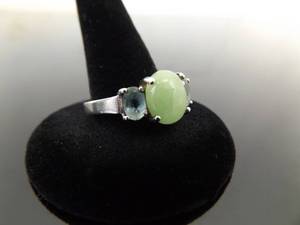 .925 Sterling Silver Topaz Accented Jade Cabochon Ring Size 9