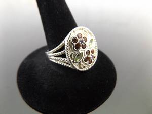.925 Sterling Silver Red and Green Crystal Flower Ring Size 7