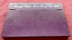 1992 U.S. Mint Proof Set (Cracked Case)