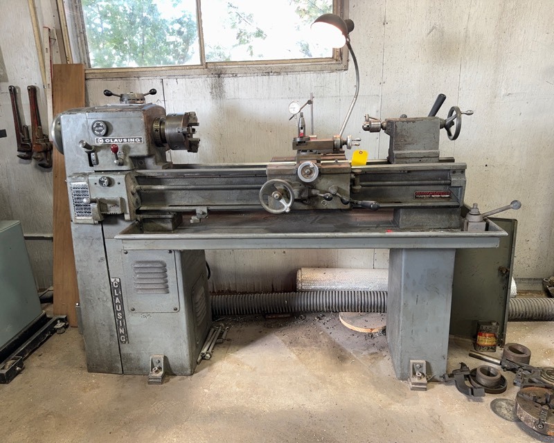 lot 10025 image: Clausing Horizontal Metal Lathe #5914 (Fertile)