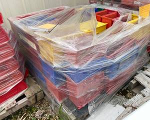 lot 5043 image: Plastic Storage Bins