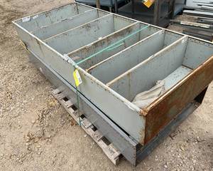 lot 5074 image: Metal Shelving