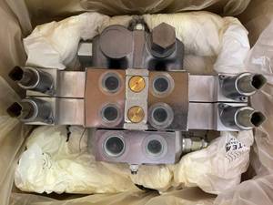 lot 6088 image: Four Valve Banks