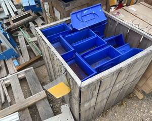 lot 5164 image: Parts Storage Bins