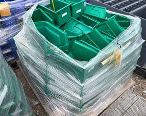 lot 5118 image: Plastic Storage Bins
