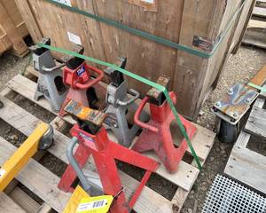 lot 9042 image: Five Asst Jack Stands