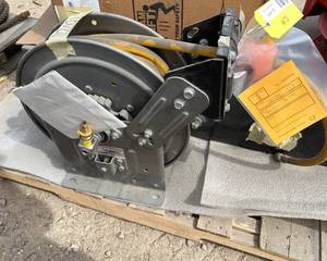 lot 7073 image: 50 Ft Hose Reel