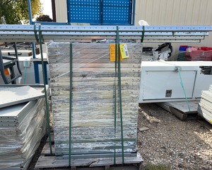 lot 5170 image: Metal Shelving