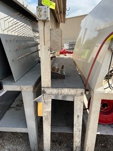 lot 4207 image: Workstation