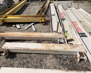 lot 3237 image: 18 Foot Jib Lift