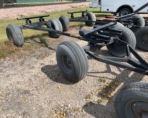 lot 9259 image: 4 Wheel Running Cart