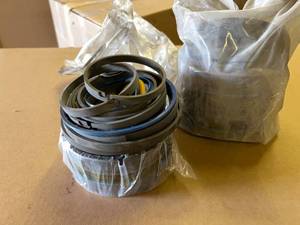 lot 6057 image: Cylinder Seal Kits