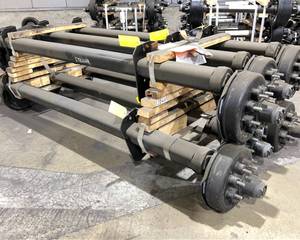 lot 7327 image: One Trailer Axle, offset brackets