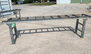 lot 10137 image: Roller Stand (Clear Lake)