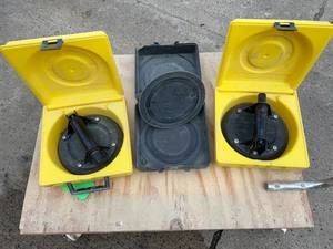 lot 10136 image: Saw Stock Grippers (Clear Lake)