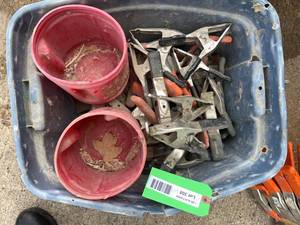 lot 10196 image: Assorted Hand Clamps (Clear Lake)