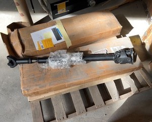 lot 7079 image: New Driveshaft Assembly 1350 CV