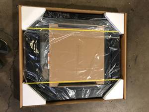 lot 15 image: Fireplace Glass Fire screen Customer Returns See Pictures