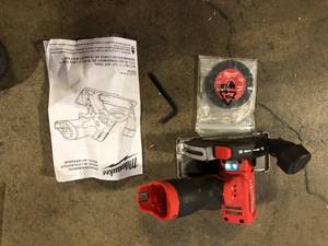 lot 11 image: Milwaukee M12 FUEL 12V Lithium-Ion Brushless Cordless 3 in. Cut Off Saw (Tool-Only) Customer Returns See Pictures