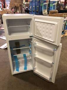 lot 43 image: Vissani 4.5 cu. ft. 2-Door Mini Refrigerator in White with Freezer  Customer Returns See Pictures