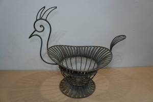 lot 34 image: Vintage Steel Chicken Shaped Planter