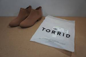 lot 81 image: Torrid Brown Stretch Knit Ankle Boots -Size 11
