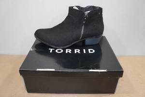 lot 82 image: Torrid Black Side Zipper Ankle Boots -Size 12