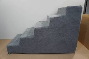 lot 100 image: Large Soft Stairs for Pets