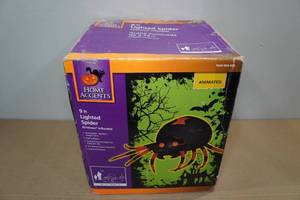 lot 124 image: Home Accents 9 Airblown Inflatable Lighted Spider