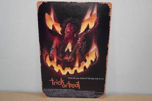lot 142 image: Metal Halloween Sign -Trick or Treat