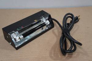 lot 145 image: 7.5 Black Light