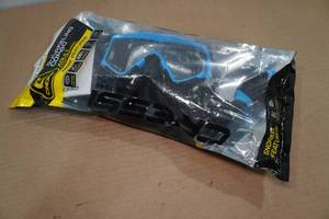 lot 164 image: Cressi Pano 3 Snorkel Set