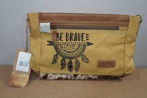 lot 179 image: Sixtease Be Brave Shoulder Bag