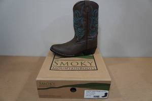 lot 182 image: Smoky Mountain Youth Boots -Size 4.5