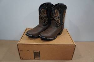 lot 185 image: Smoky Mountain Kids Boots -Size 11.5