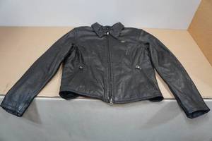 lot 199 image: Harley Davidson Leather Jacket -Large