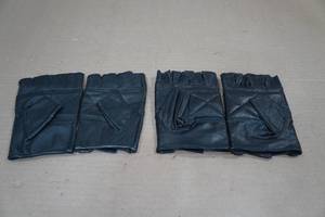 lot 206 image: 2 Pairs Leather Riding Gloves -Large & Medium